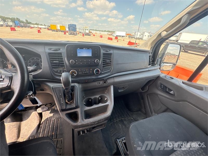 Ford Transit 250 Passenger Van Utilitara