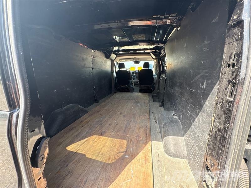 Ford Transit 250 Passenger Van Utilitara