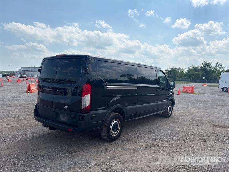 Ford Transit 250 Passenger Van Utilitara