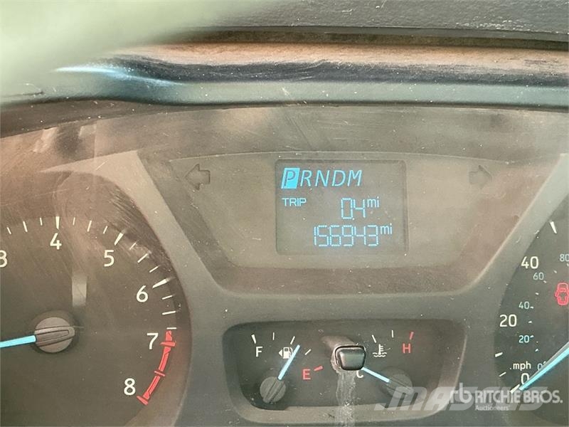 Ford Transit 350 12 Passenger Van 大型面包车