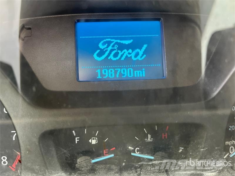 Ford Transit 350 4x2 Cargo Van Truck Furgons