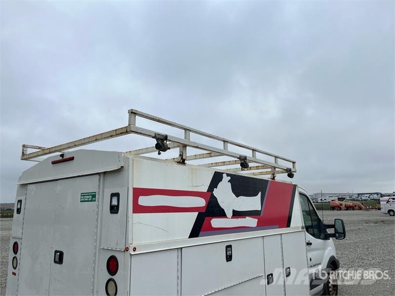 Ford Transit 350 4x2 Utility Truck Pick up/Dropside
