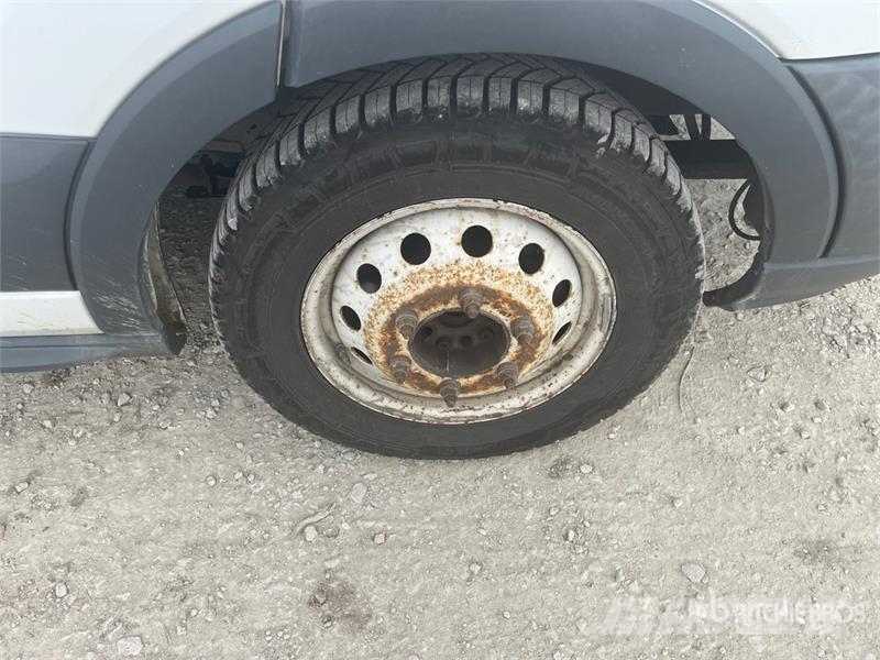 Ford Transit 350 4x2 Utility Vehicle 全地形车