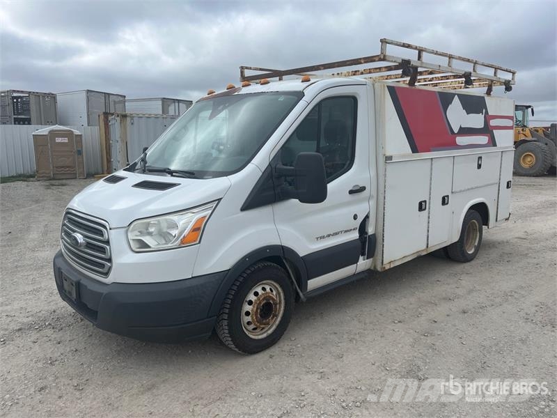 Ford Transit 350 4x2 Utility Vehicle 全地形车
