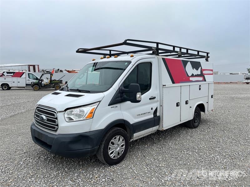 Ford Transit 350 4x2 Utility Truck Carrinhas de caixa fechada