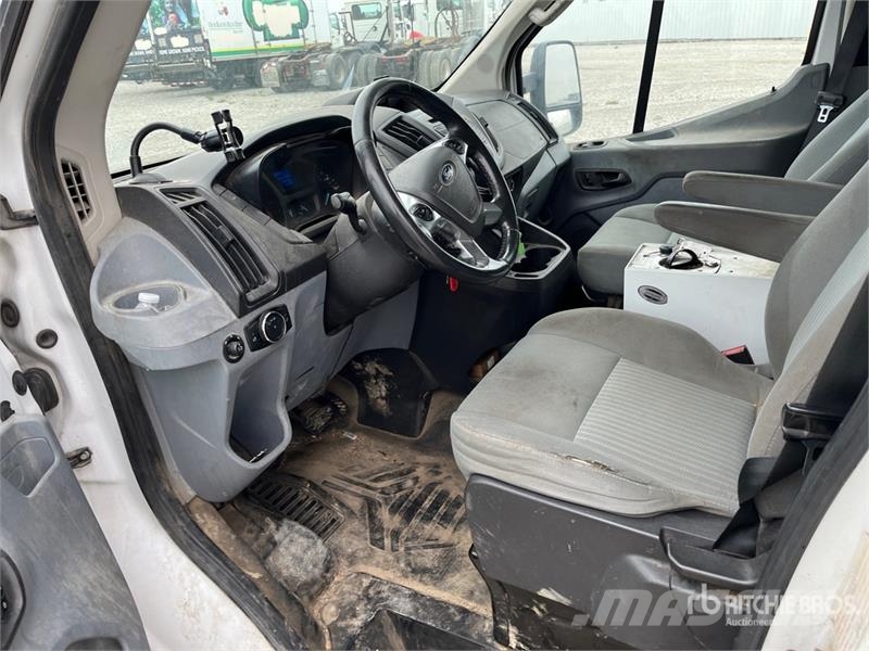 Ford Transit 350 4x2 Utility Truck Pick up/Dropside