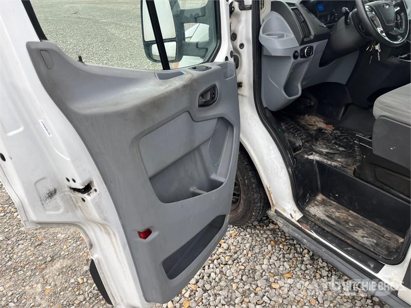 Ford Transit 350 4x2 Utility Truck Vieglais kravas automobilis/izkraušana no sāniem