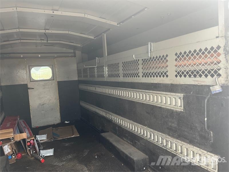 Ford Transit 350 4x2 Utility Vehicle 全地形车