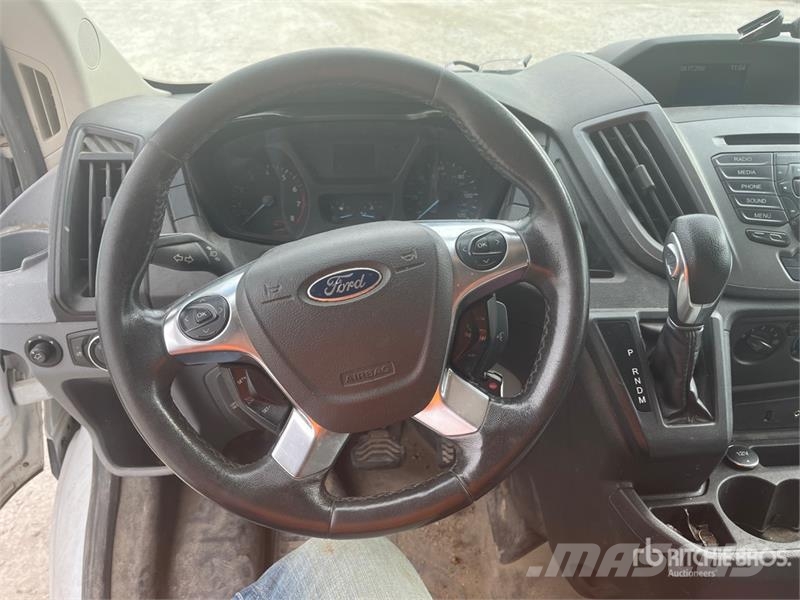 Ford Transit 350 4x2 Utility Vehicle 全地形车