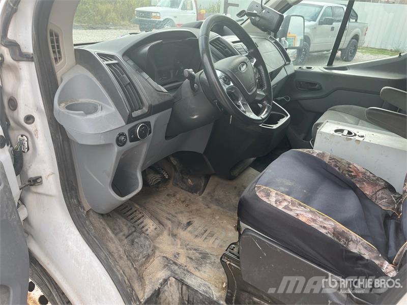 Ford Transit 350 Utility Truck Pick up/Dropside