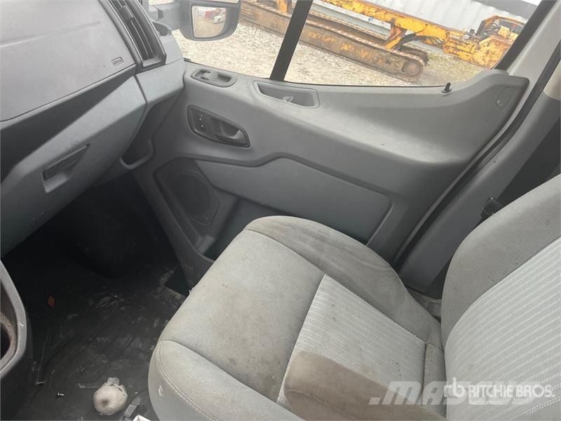 Ford Transit 350 Utility Truck Pick up/Dropside