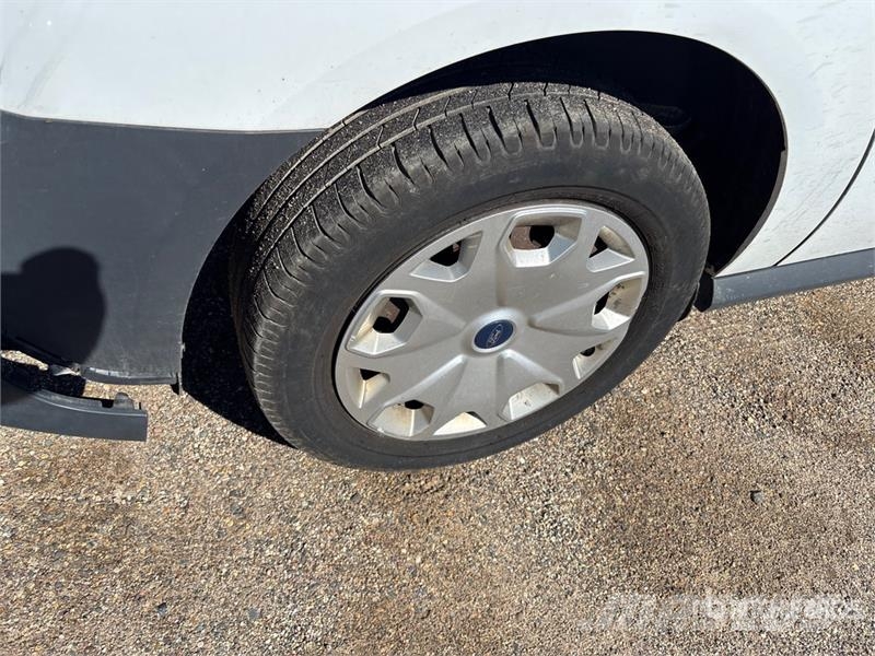 Ford Transit Connect Furgões