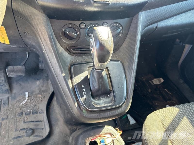Ford Transit Connect Furgões
