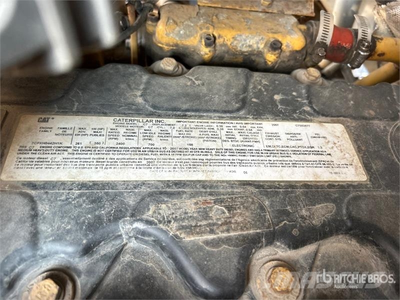 Ford Versalift VN55I-05 55 ft on Ford F-750 XL 4x2 Buc Teherautóra szerelt emelők és állványok