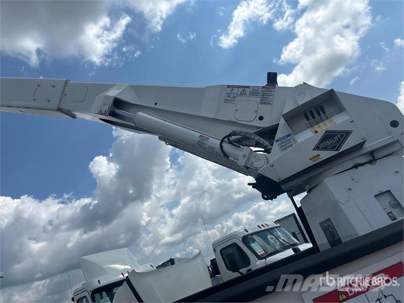 Ford Versalift VN55I-05 55 ft on Ford F-750 XL 4x2 Buc Teherautóra szerelt emelők és állványok