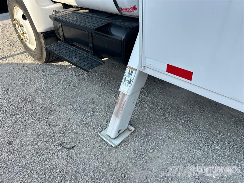 Ford Versalift VN55I-05 55 ft on Ford F-750 XL 4x2 Buc Teherautóra szerelt emelők és állványok
