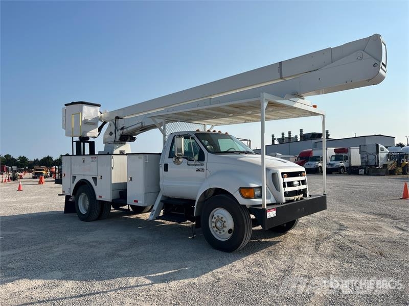 Ford Versalift VN55I-05 55 ft on Ford F-750 XL 4x2 Buc Teherautóra szerelt emelők és állványok