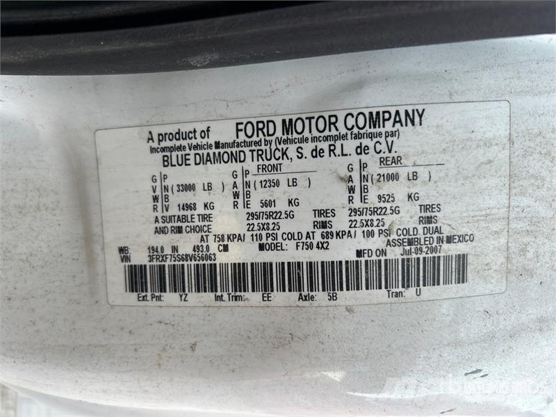 Ford Versalift VN55I-05 55 ft on Ford F-750 XL 4x2 Buc Teherautóra szerelt emelők és állványok