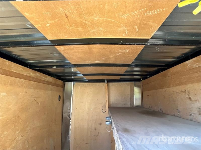 Forest River 10 ft S/A Enclosed Trailer Carrocería de caja