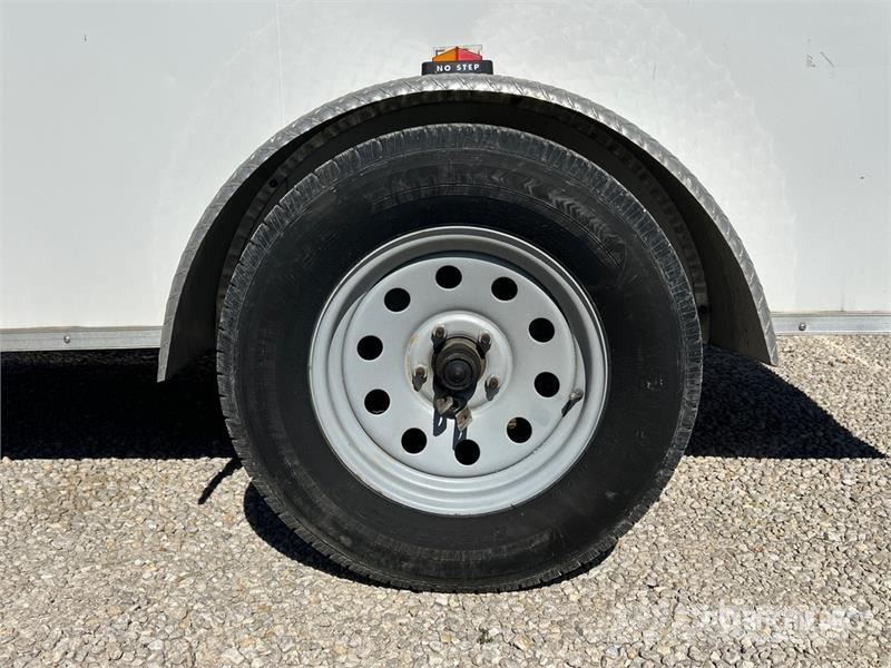 Forest River 10 ft S/A Enclosed Trailer Carrocería de caja