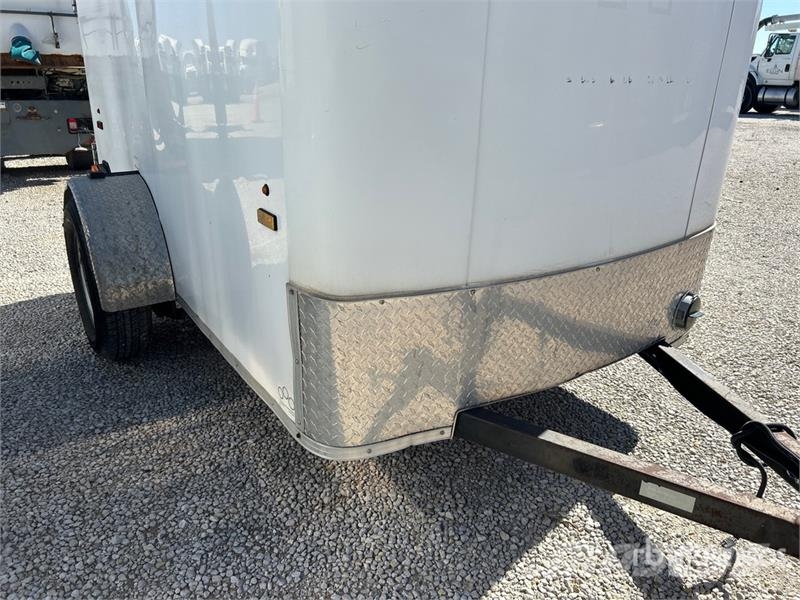 Forest River 10 ft S/A Enclosed Trailer Carrocería de caja