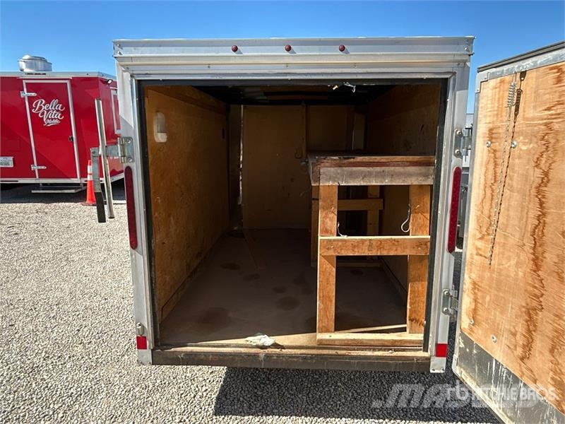 Forest River 10 ft S/A Enclosed Trailer Carrocería de caja