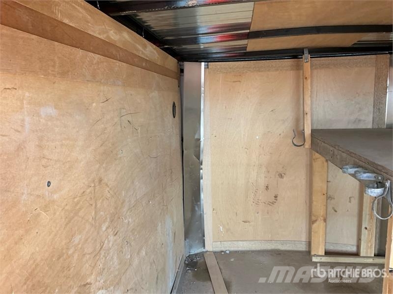 Forest River 10 ft S/A Enclosed Trailer Dobozos pótkocsik