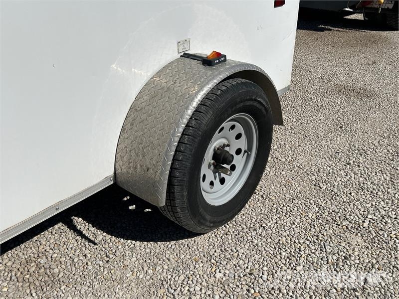 Forest River 10 ft S/A Enclosed Trailer Carrocería de caja