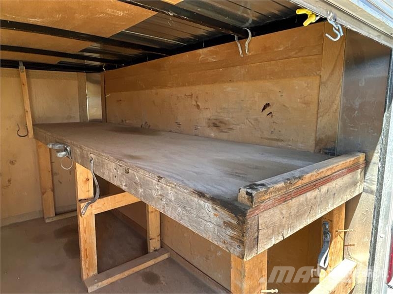 Forest River 10 ft S/A Enclosed Trailer Carrocería de caja