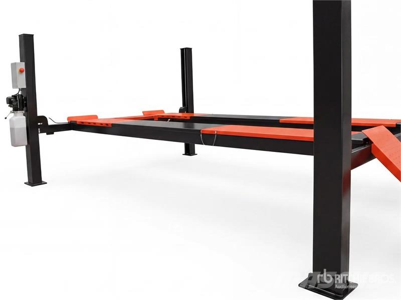  FPPL 4 Post 9000 lb Black Vehicle Lift (Unused) Строителство - Други