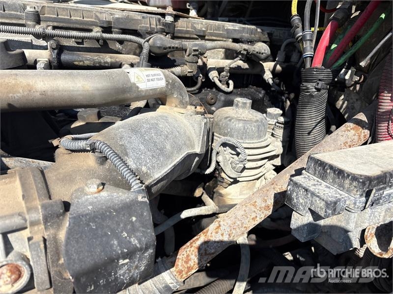 Freightliner 114SD 6x6 Quad/A Dump Truck (Inoperable) Tipper trucks