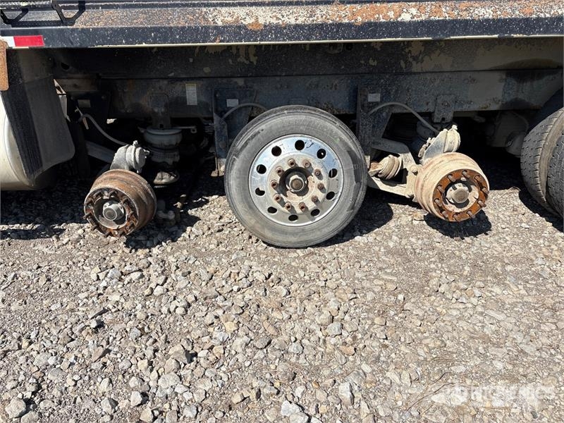 Freightliner 114SD 6x6 Quad/A Dump Truck (Inoperable) Tipper trucks