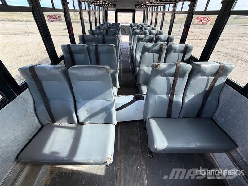 Freightliner 28-Seat Crew Carrier Bus حافلة صغيرة
