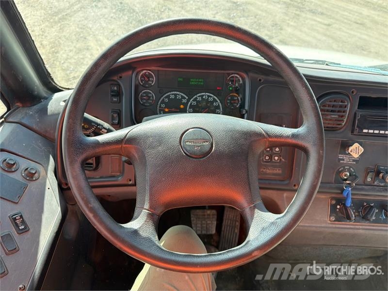 Freightliner 4x2 Crew Carrier Bus Mini bus
