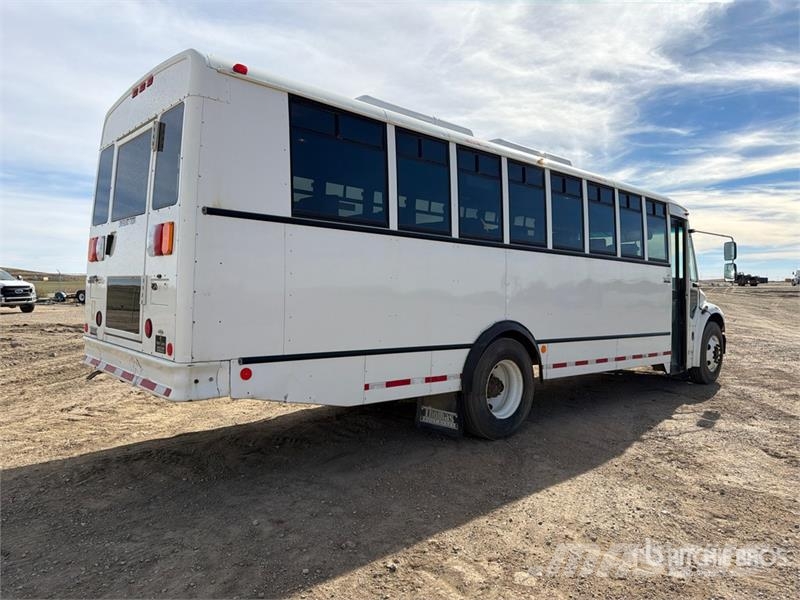 Freightliner 4x2 Crew Carrier Bus Mini bus