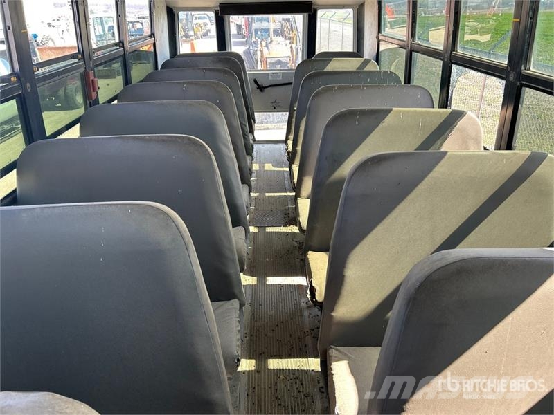 Freightliner B2 Mini autobuses