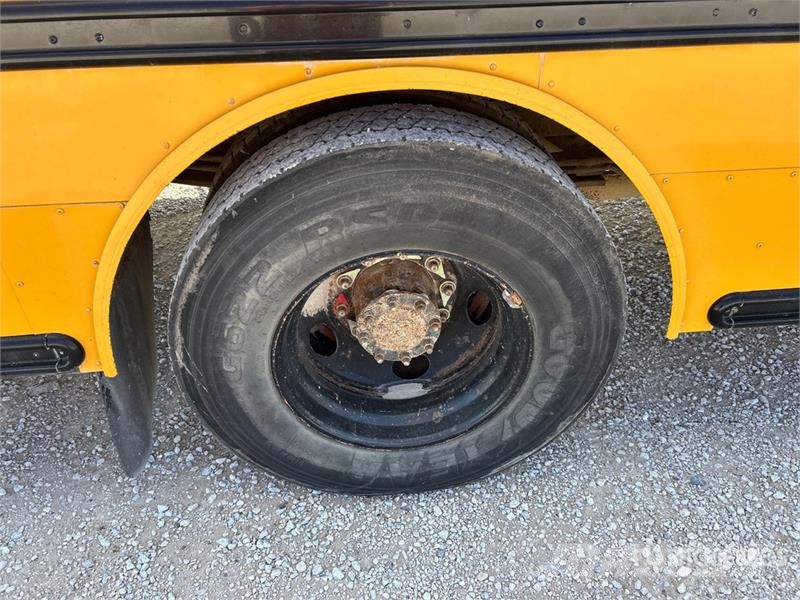 Freightliner B2 Mini autobuses