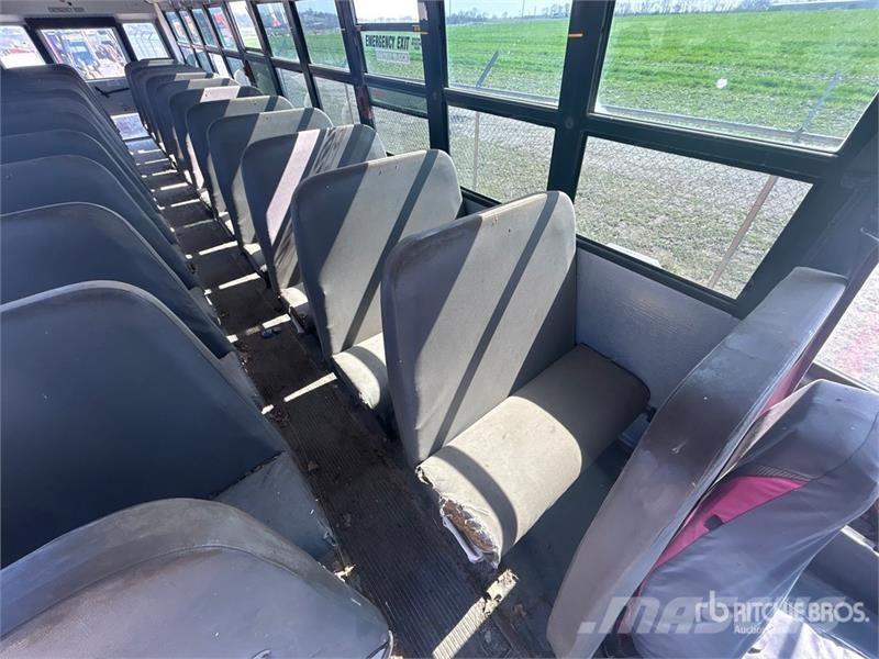 Freightliner B2 Mini autobuses