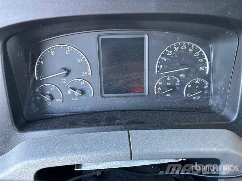 Freightliner Cascadia 126 Tahače