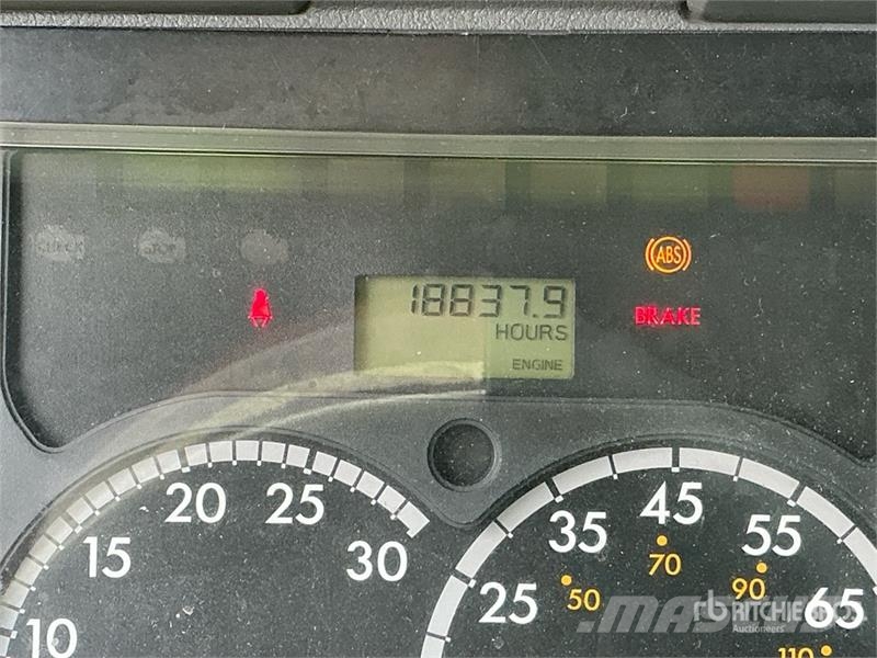 Freightliner Cascadia 125 T/A Sleeper Truck Tractor وحدات الجر