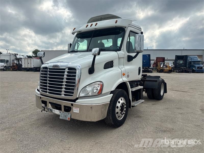 Freightliner Cascadia 113 Prime Movers