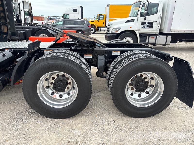 Freightliner Cascadia 126 Prime Movers