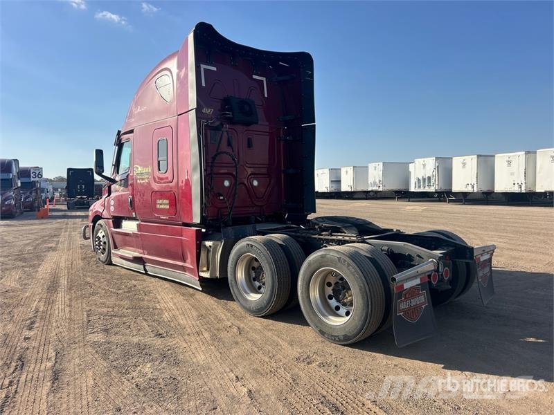 Freightliner Cascadia 126 Влекачи