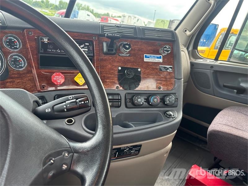 Freightliner Cascadia 113 Vlačilci