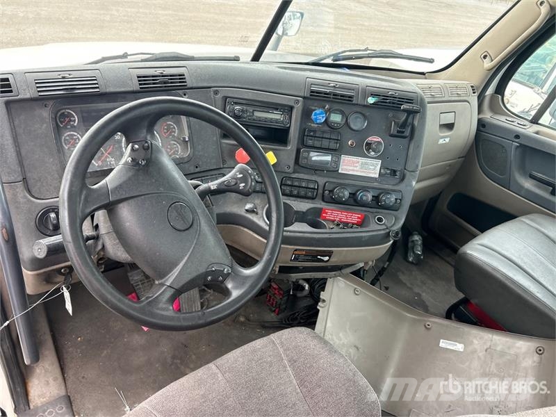 Freightliner Cascadia 125 Tractor Units