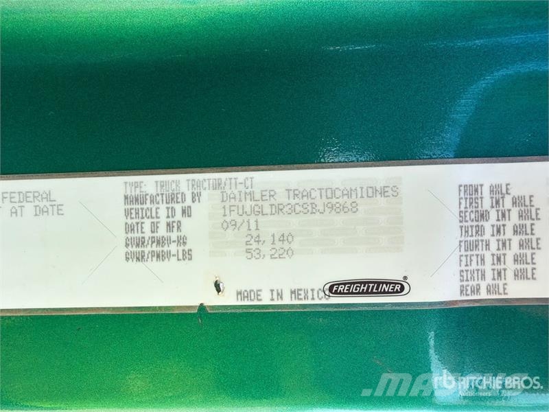 Freightliner Cascadia 125 6x4 T/A Sleeper Truck Tractor Dragbilar