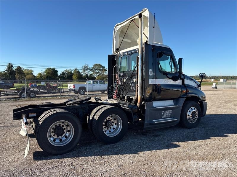 Freightliner Cascadia 125 Motrici e Trattori Stradali