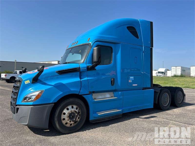 Freightliner Cascadia 126 Sadulveokid