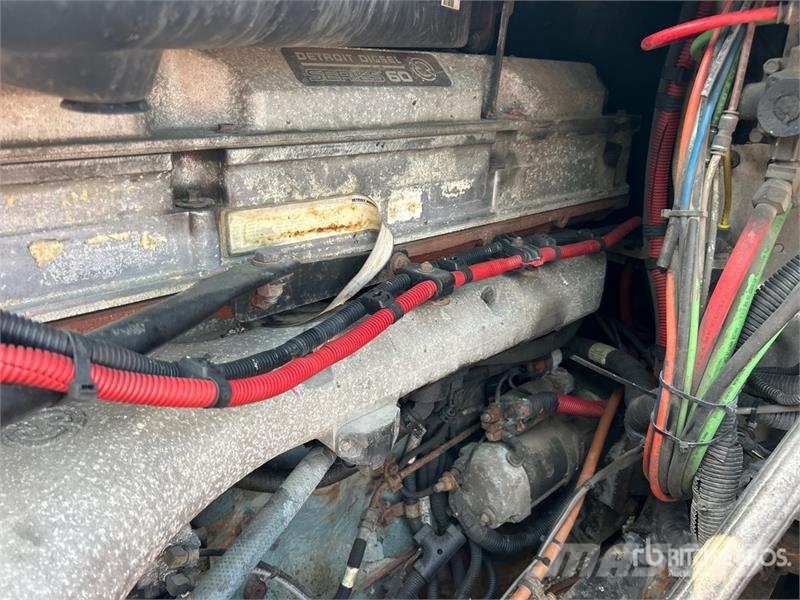 Freightliner Cascadia 125 6x4 T/A Sleeper Truck Tractor (Glider Tractor Units