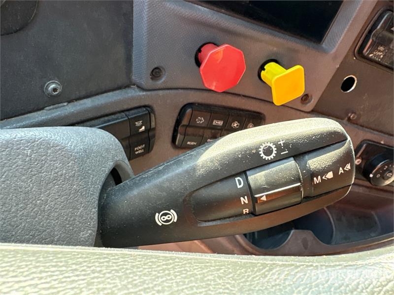 Freightliner Cascadia 125 Тягачі